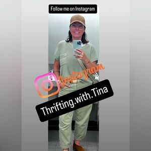 GOING LIVE! Join my Poshmark Live!